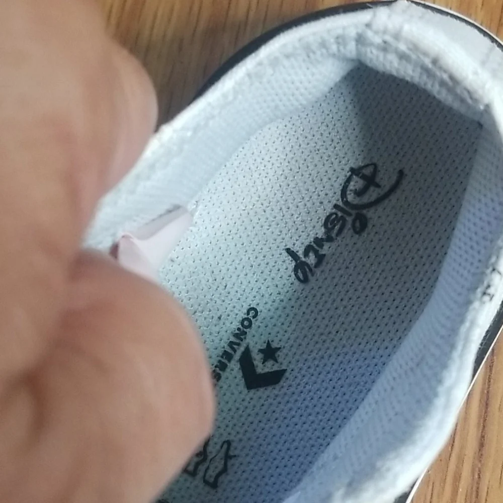 Disney‎ converse frozen size 4